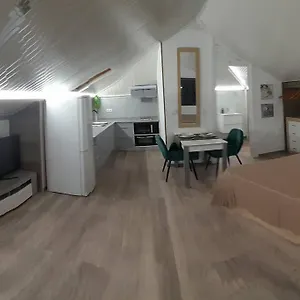  Apartment Santoserenus